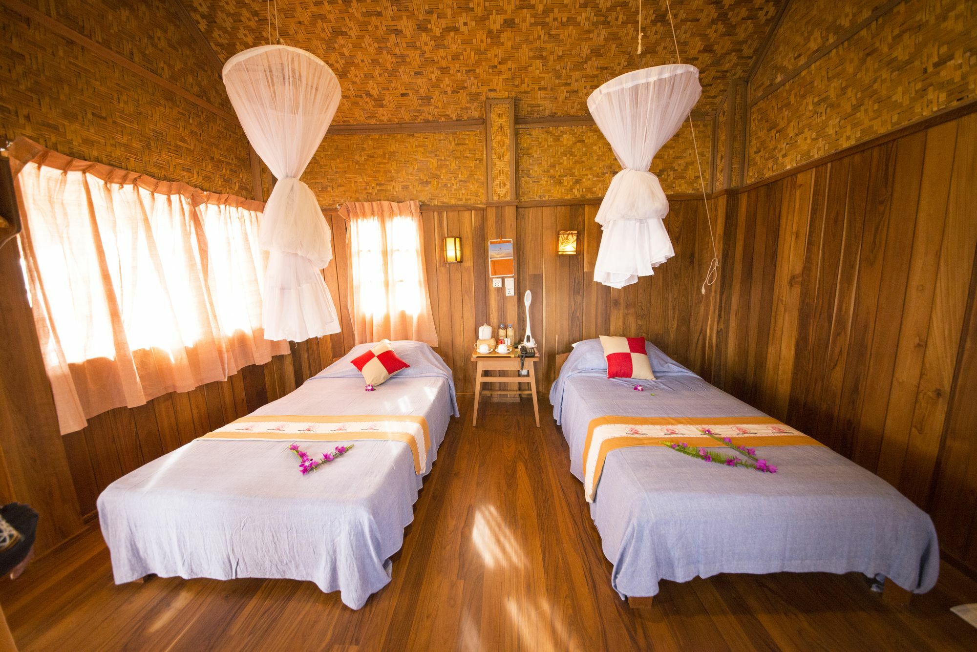 Golden Island Cottages Thale U Hotel Ywama Εξωτερικό φωτογραφία